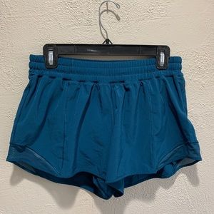 Lululemon Hotty Hot Shorts, 4” length Size 10